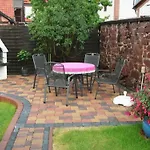 アパート Gaestehaus Troebs By Interhome